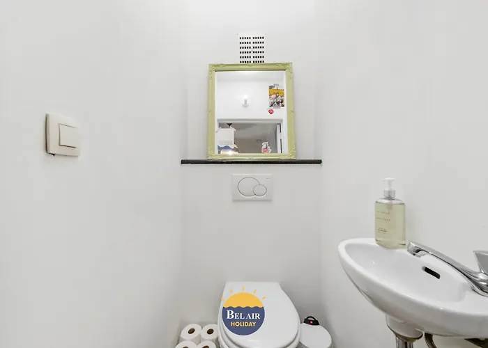 Lägenhet Cozy 1-bedroom In T116 *